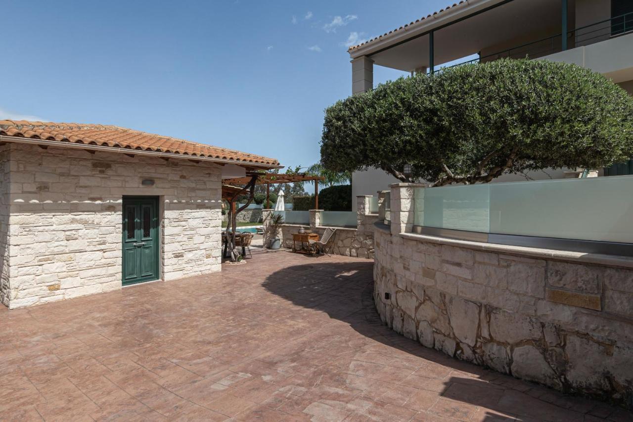 Antonia Blue Villa Mourniai Exterior photo